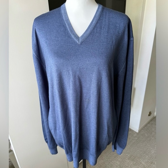 Boggi Milano 100% Virgin Wool V-Neck Sweater – Made in Italy – Men’s - Picture 1 of 4